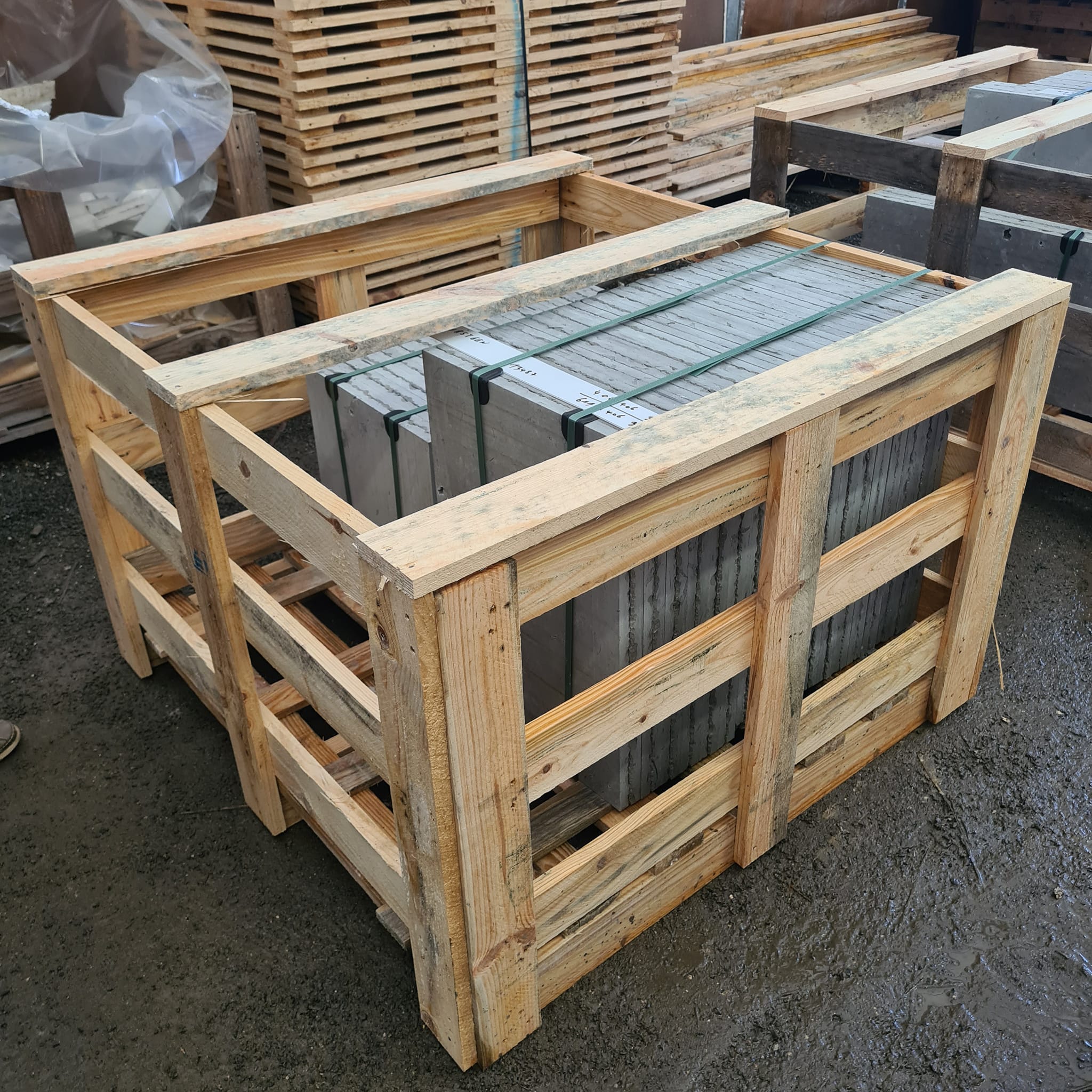 Transformation du bois de palette en caisse de transport et protection en bois